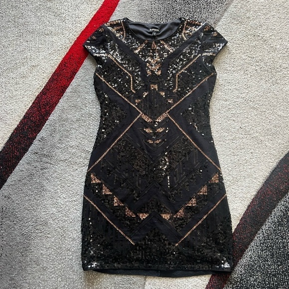 Express Black Sequin Shift Mini Dress - Picture 1 of 3